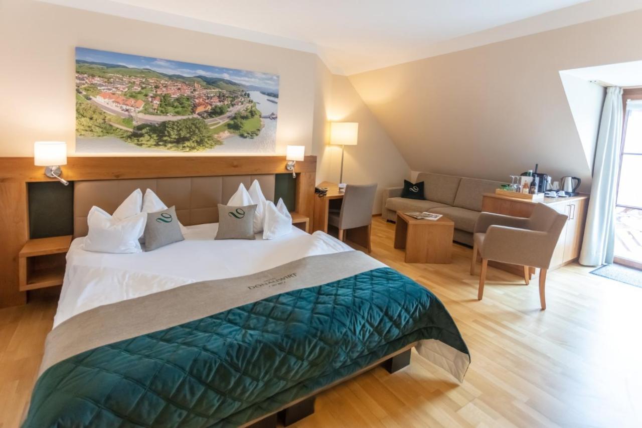 Donauwirt - Hotel Garni Weissenkirchen in der Wachau Luaran gambar