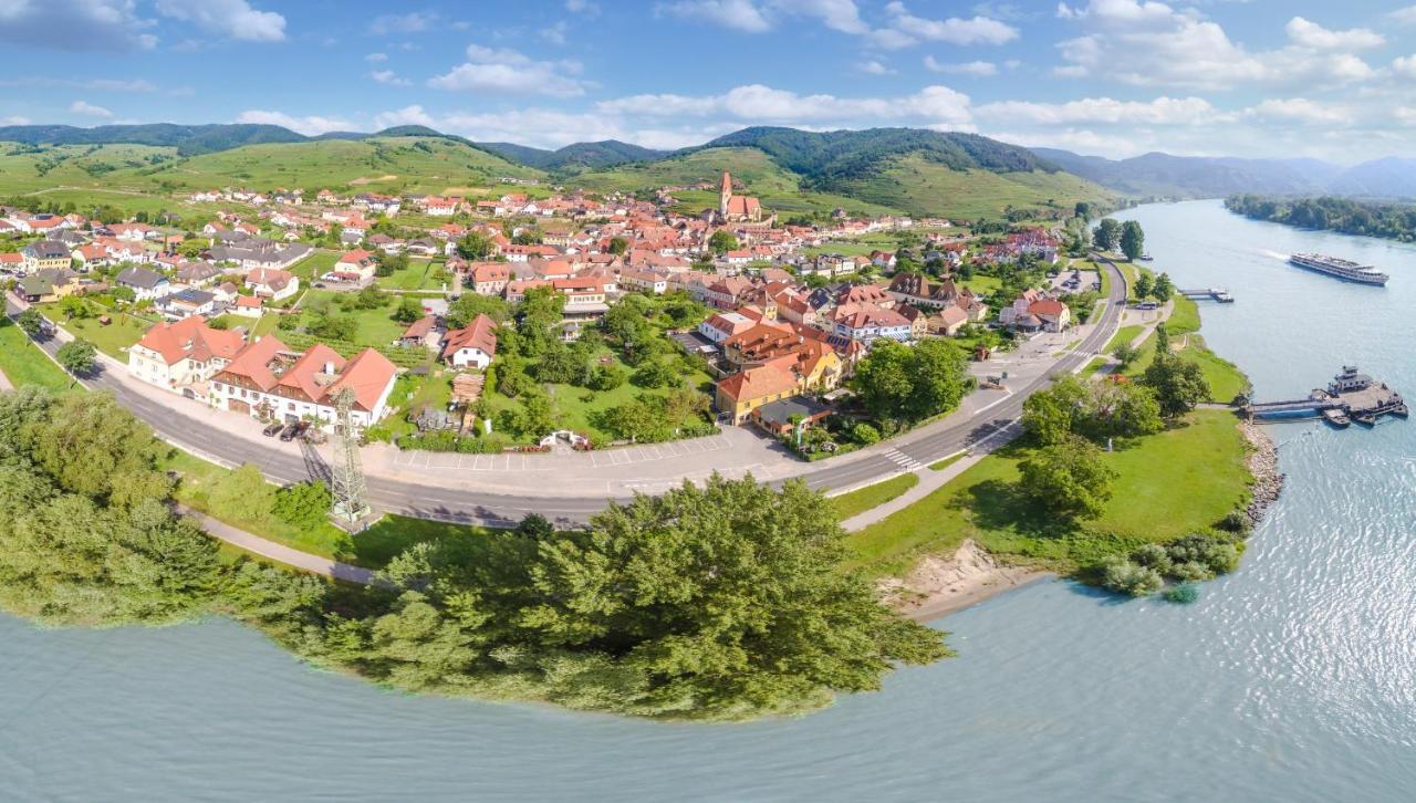Donauwirt - Hotel Garni Weissenkirchen in der Wachau Luaran gambar